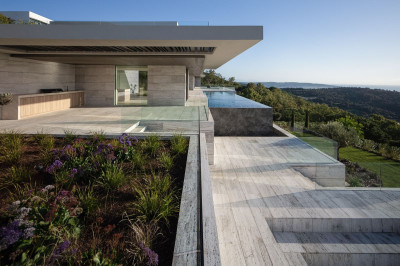 7 Bedroom Detached Villa in Sotogrande - Image 2