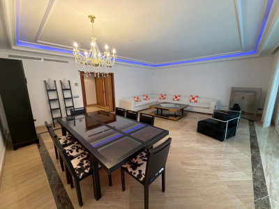 3 Bedroom Ground Floor Apartment in Puerto Banús - Image 3