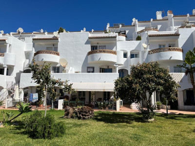 2 Bedroom Middle Floor Apartment in Benalmadena - Image 1