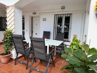 2 Bedroom Middle Floor Apartment in Benalmadena - Image 2