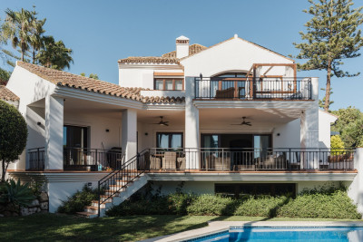 4 Bedroom Detached Villa in El Rosario - Image 1