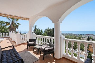 6 Bedroom Detached Villa in Benalmadena - Image 4