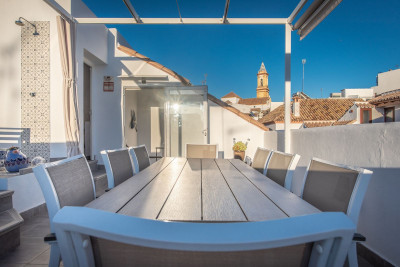 2 Bedroom Penthouse in Estepona