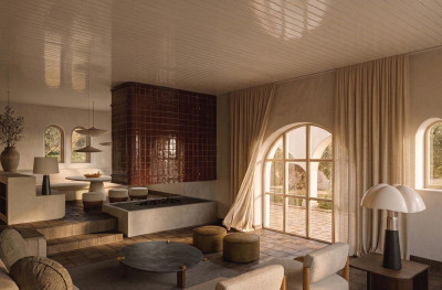 5 Bedroom Detached Villa in Marbella - Image 2
