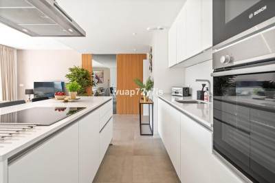 3 Bedroom Middle Floor Apartment in Selwo - Image 3