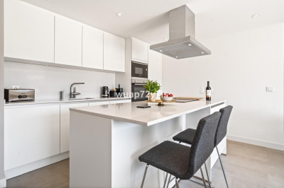 3 Bedroom Middle Floor Apartment in Selwo - Image 5