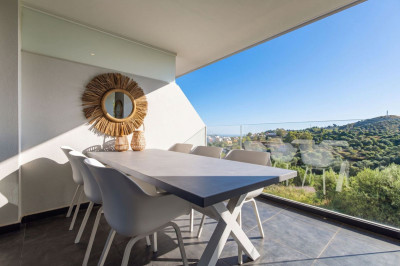 3 Bedroom Middle Floor Apartment in Mijas Costa - Image 3