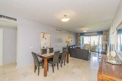 2 Bedroom Middle Floor Apartment in Atalaya - Image 5