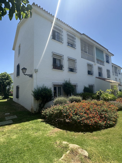 4 Bedroom Ground Floor Apartment in Marbella