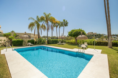 4 Bedroom Townhouse in Benahavís - Image 4