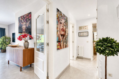 2 Bedroom Ground Floor Apartment in Los Flamingos - Image 5