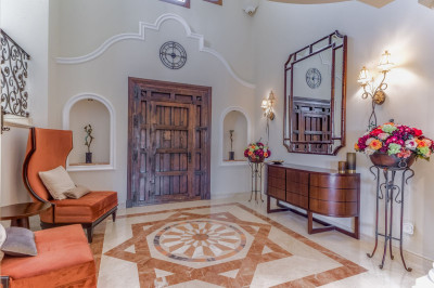 5 Bedroom Detached Villa in Estepona - Image 5