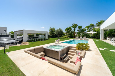 6 Bedroom Detached Villa in La Cala Golf - Image 3
