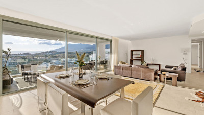4 Bedroom Middle Floor Apartment in Santa Clara - Image 4