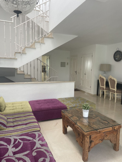 3 Bedroom Townhouse in Estepona - Image 3