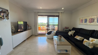 2 Bedroom Ground Floor Apartment in Benahavís - Image 3