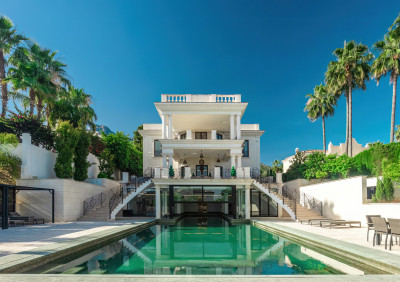 8 Bedroom Detached Villa in Sierra Blanca - Image 4