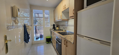 2 Bedroom Middle Floor Apartment in Nueva Andalucía - Image 5