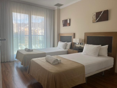 2 Bedroom Middle Floor Apartment in Arroyo de la Miel - Image 3