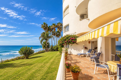 2 Bedroom Ground Floor Apartment in Calahonda - Image 5
