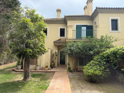 4 Bedroom Semi-Detached House in Sotogrande Costa