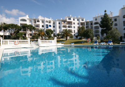 2 Bedroom Ground Floor Apartment in Riviera del Sol - Image 2