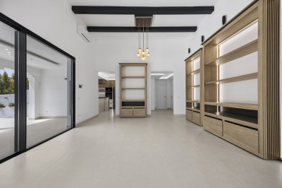 4 Bedroom Detached Villa in Guadalmina Alta - Image 5