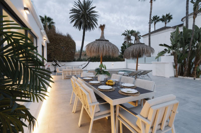 4 Bedroom Detached Villa in Nueva Andalucía - Image 4