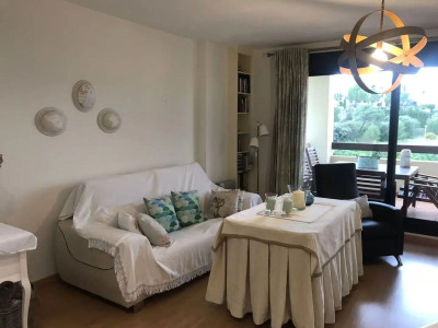 3 Bedroom Middle Floor Apartment in Estepona - Image 5