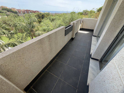 3 Bedroom Middle Floor Apartment in Riviera del Sol - Image 3