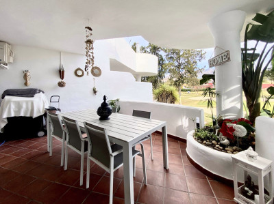 2 Bedroom Middle Floor Apartment in Mijas Golf - Image 4