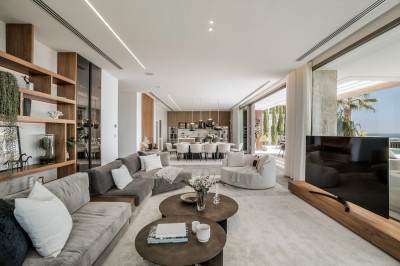 6 Bedroom Detached Villa in La Quinta - Image 5
