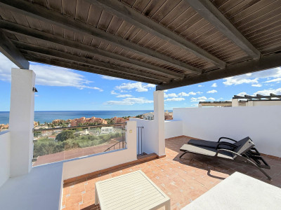 2 Bedroom Penthouse in La Duquesa - Image 5
