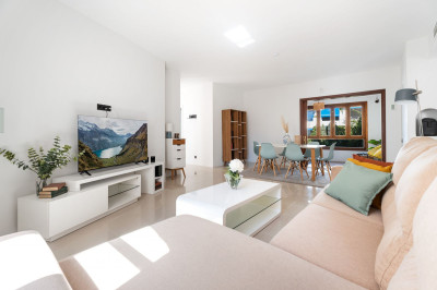 3 Bedroom Middle Floor Apartment in Puerto Banús