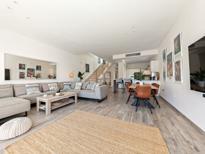 3 Bedroom Semi-Detached House in Riviera del Sol - Image 3
