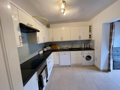 3 Bedroom Semi-Detached House in La Duquesa - Image 4