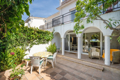 2 Bedroom Townhouse in Costabella - Image 1