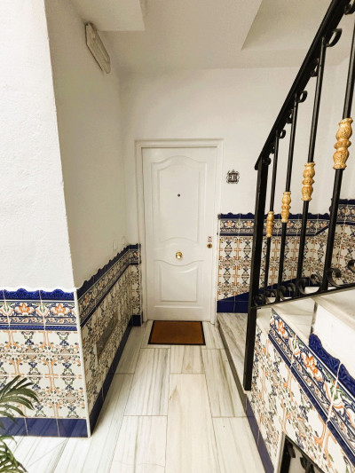 2 Bedroom Middle Floor Apartment in La Cala de Mijas - Image 5