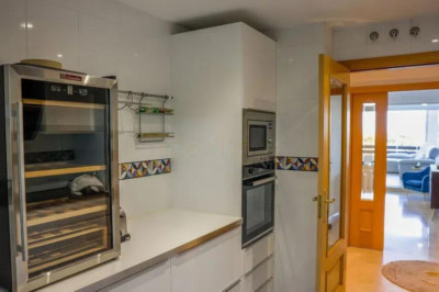 2 Bedroom Middle Floor Apartment in Selwo - Image 5