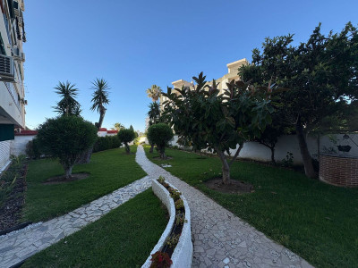 1 Bedroom Middle Floor Apartment in Arroyo de la Miel - Image 5