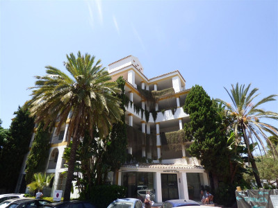 2 Bedroom Middle Floor Apartment in Artola - Image 1