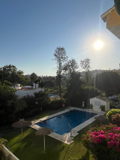 2 Bedroom Middle Floor Apartment in Artola - Image 2