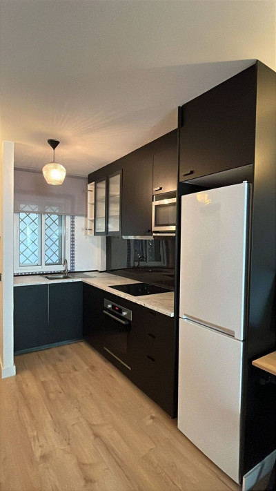 2 Bedroom Middle Floor Apartment in Artola - Image 5