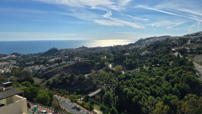 2 Bedroom Penthouse in Benalmadena - Image 3