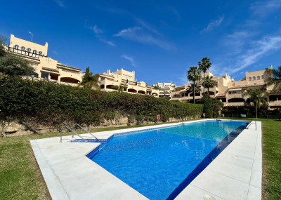 2 Bedroom Ground Floor Apartment in Elviria - Image 1