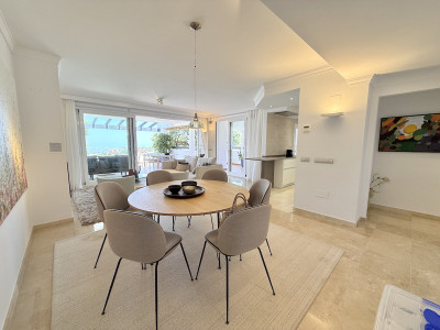 3 Bedroom Middle Floor Apartment in La Mairena - Image 5