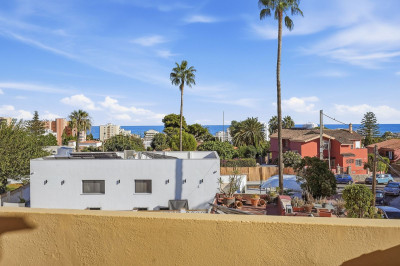 4 Bedroom Townhouse in Arroyo de la Miel - Image 1