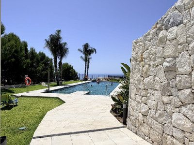 2 Bedroom Middle Floor Apartment in Benalmadena - Image 5
