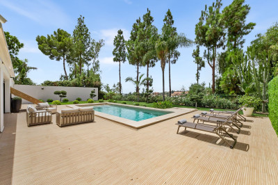 4 Bedroom Detached Villa in Nueva Andalucía - Image 5