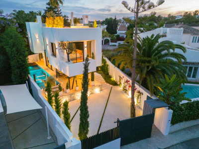 5 Bedroom Detached Villa in The Golden Mile - Image 2